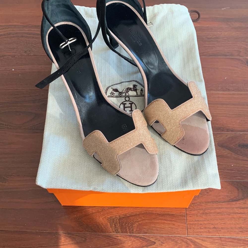AUTH SZ 40 Hermes H Heel